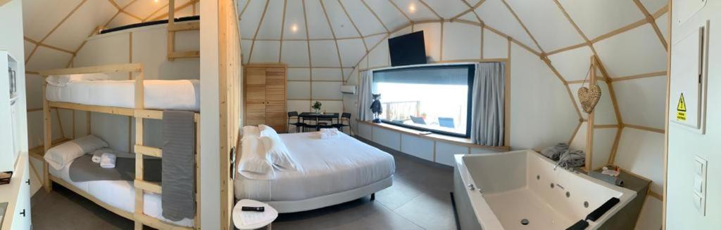 Готель Glamping Do Mar Байона Екстер'єр фото